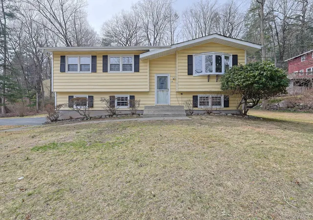 1st image of 15 Nursery Rd, Tuxedo, NY 10987 | MLS# 973092