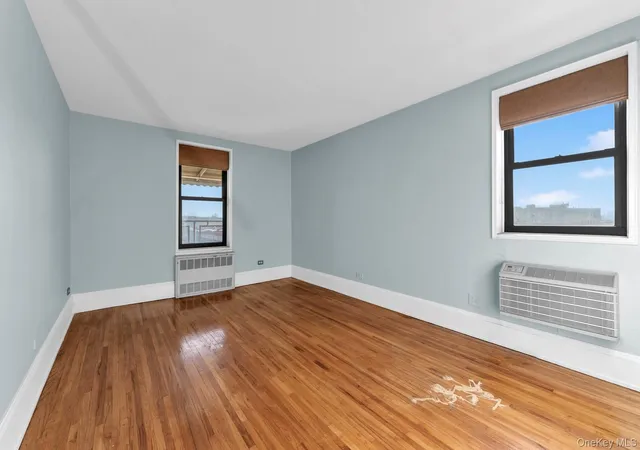 5th image of 2015 Saint Paul Ave, New York, NY 11238