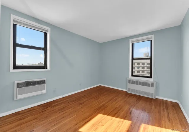 2nd image of 2015 Saint Paul Ave, New York, NY 10461