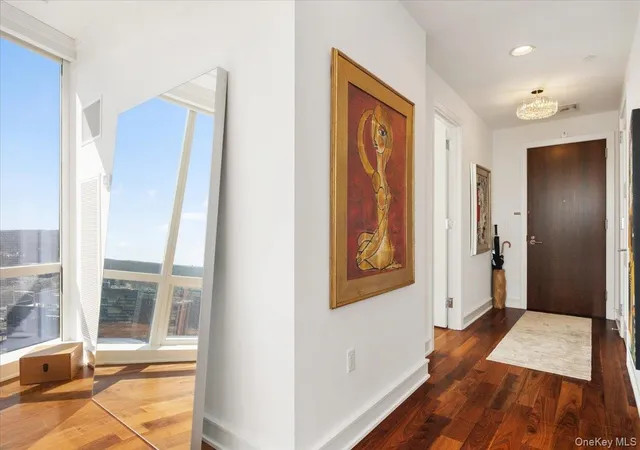 Homes for sale in White Plains, NY | 5 Renaissance Sq #PH 3E, White Plains, NY 10601 | MLS# 973253