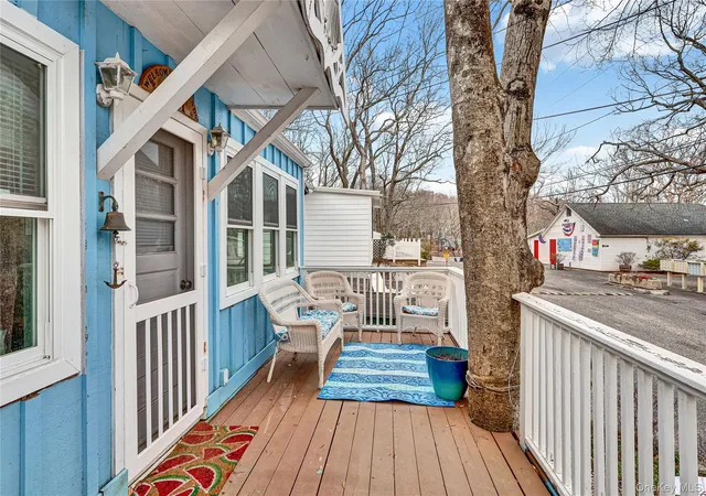 Photo 3 of Single family home for sale at 21 Cottage Rd, Riverhead, NY 11933 | MLS# 973367 | Listing updated on 2026-09-07