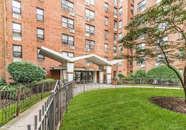Listing Photo 2 - Condo for sale in building located at 814 Tilden St, New York, NY 10467 - Unit #STK