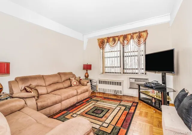 5th image of 814 Tilden St, New York, NY 10467