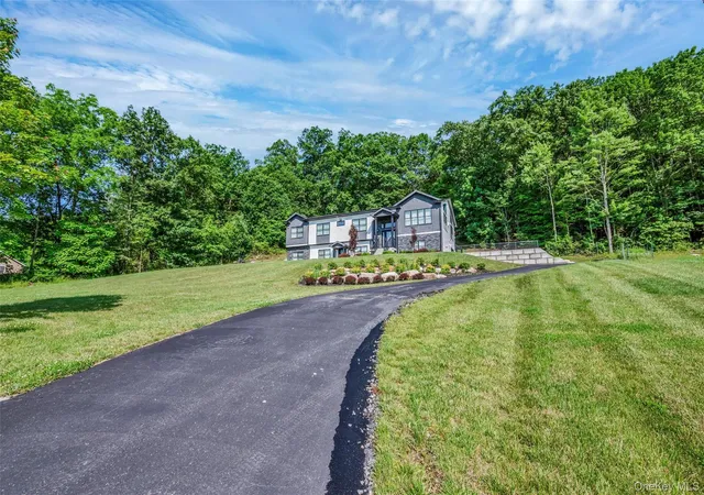 Photo 2 of Single family home for sale at 31 Walnut Ridge Ln, Mamakating, NY 12721 | MLS# 973568 | Listing updated on 2026-03-29