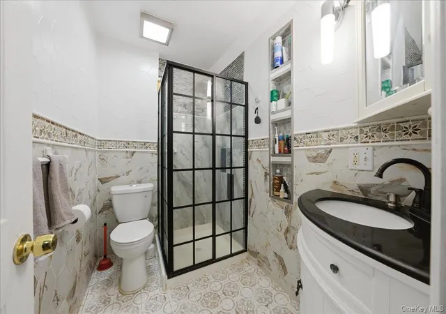 Photo 4 of Single family home for sale at 9360 208th Street, New York, NY 11428 | MLS# 973589 | Listing updated on 2026-08-11