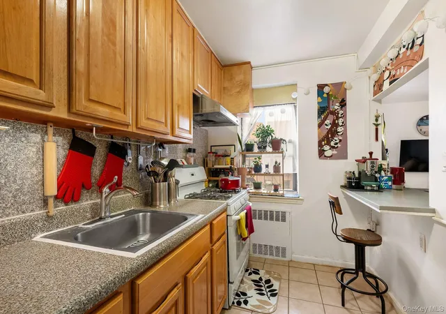 Listing Photo 5 - Condo for sale in building located at 138 71St St, New York, NY 11209 - Unit #F15