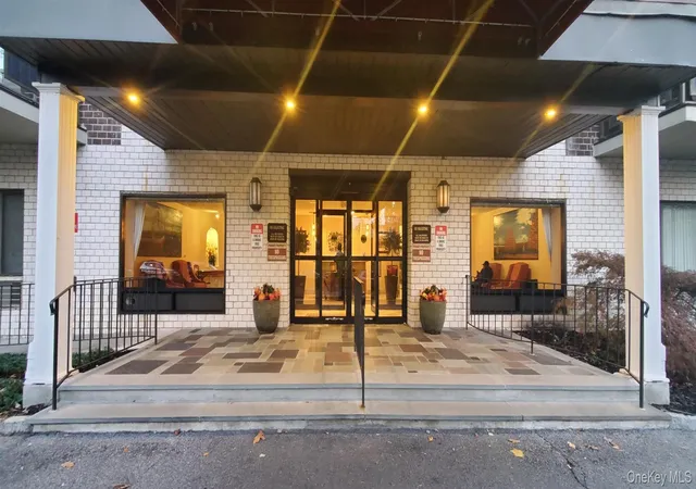 Homes for sale in Poughkeepsie, NY | 160 Academy St #3L, Poughkeepsie, NY 12601 | MLS# 973666