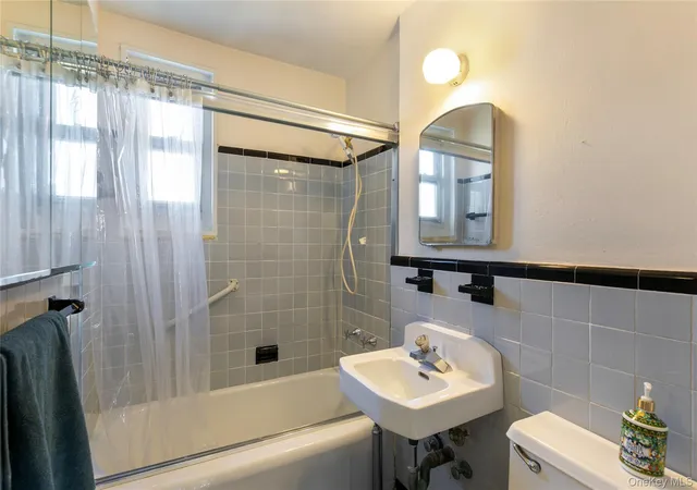 Homes for sale in New York, NY | 255-14 61St Ave #14, New York, NY 11362 | MLS# 973683