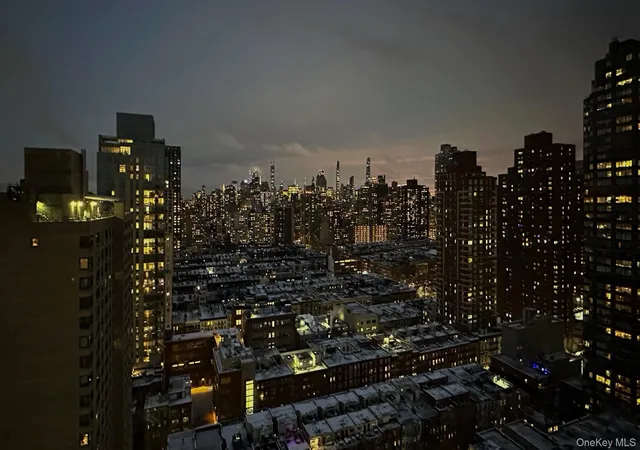 Photo 4 of Sale Pending at 345 E 93rd Street #32G, New York, NY 10128 | MLS# 973712 | Listing updated on 2026-08-28