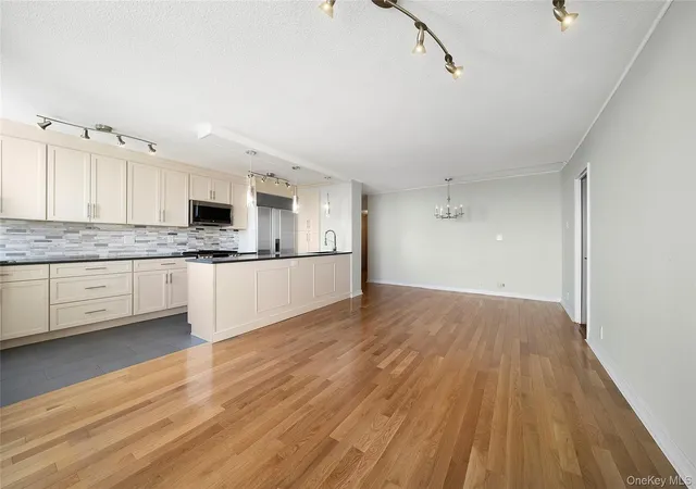 5th image of Park Lane North Co-op Apt, New York, NY 11375