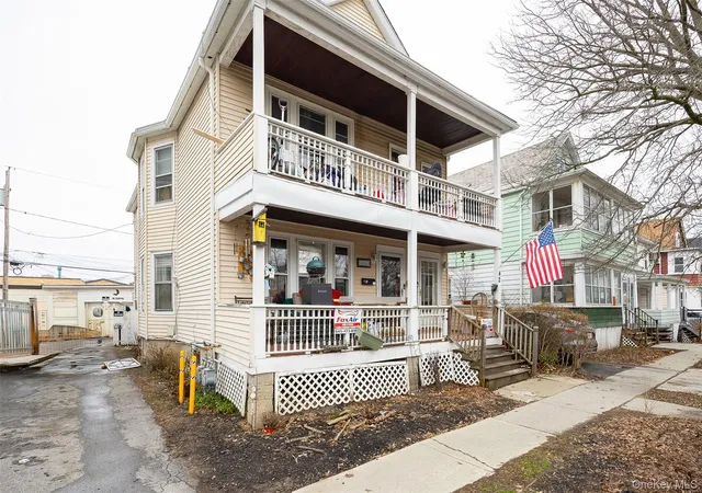 Listing Photo 2 - Condo for sale in building located at 42 Manitou Ave, Poughkeepsie, NY 12603