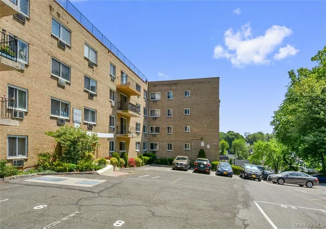 2nd image of 2035 Central Park #3G, Yonkers, NY 10710 | MLS# 973897