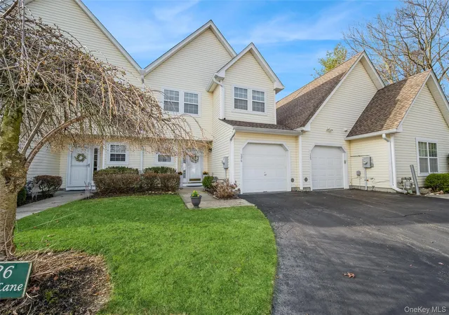1st image of 326 Erin Ln, East Setauket, NY 11733 | MLS# 973899