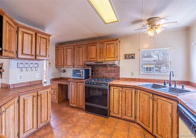3rd image of 10 Apple Ln, New Paltz, NY 12561 | MLS# 973914
