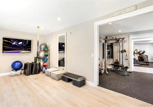 Homes for sale in Southampton, NY | 580 Dune Rd #5, Southampton, NY 11978 | MLS# 973928