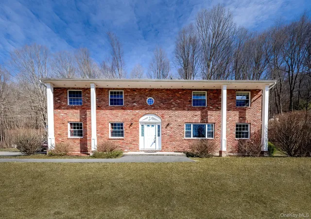 2nd image of 5 Equestrian Acres Ln, Southeast, NY 10509 | MLS# 973932