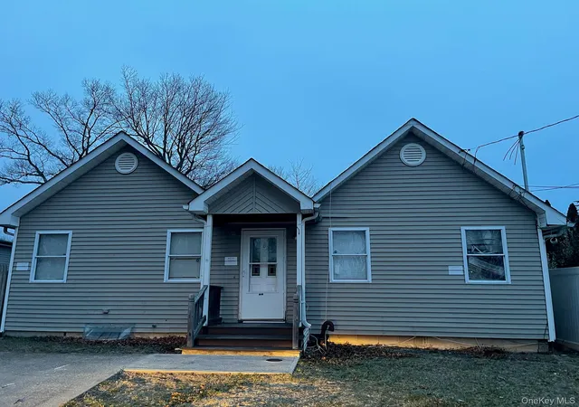 1st image of 113 Dakota St, Islip, NY 11779 | MLS# 973938