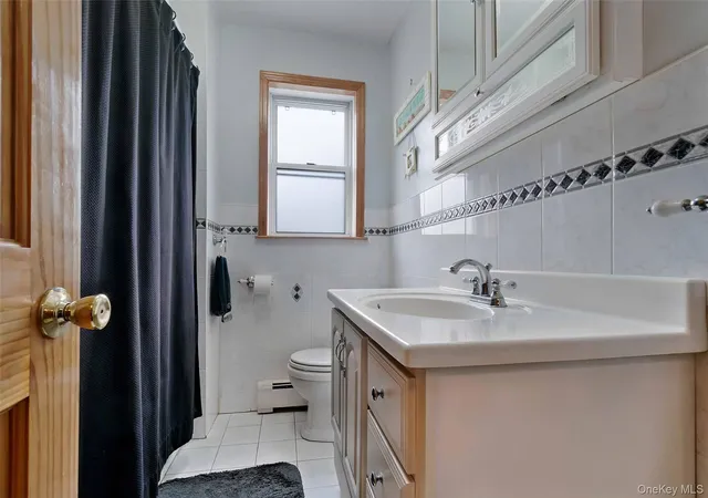 Photo 3 of Sale Pending at 148 Beach 93rd St, New York, NY 11693 | MLS# 973943 | Listing updated on 2026-06-02