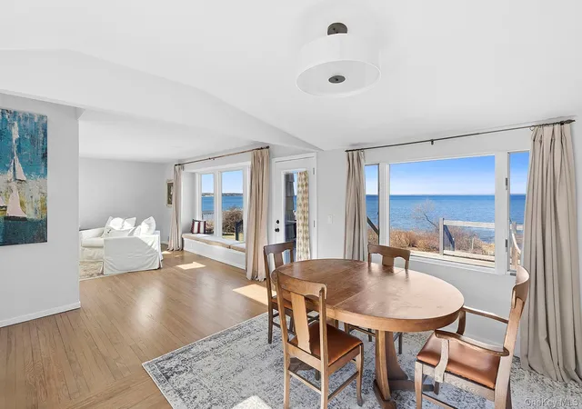 4th image of 22 Peconic Crescent, Southampton, NY 11946 | MLS# 973960