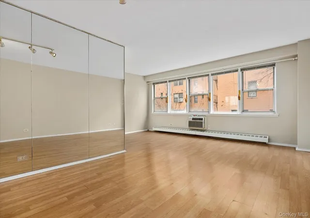 2nd image of 87 15 165th St #4B, Jamaica, NY 11432 | MLS# 973963