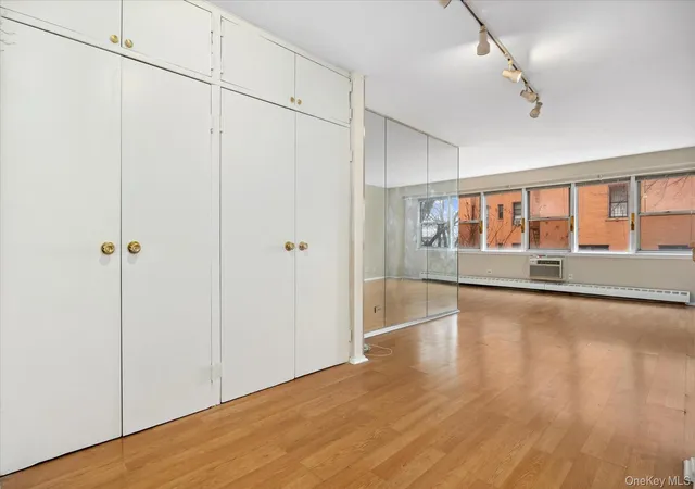 3rd image of 87-15 165Th St #4B, Jamaica, NY 11432 | MLS# 973963