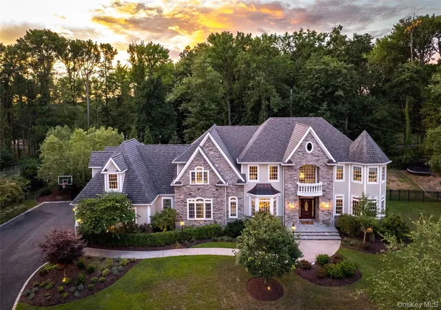 2nd image of 14 Kopac Ln, Palisades, NY 10964 | MLS# 973969