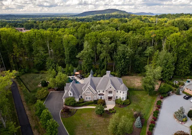 1st image of 14 Kopac Ln, Palisades, NY 10964 | MLS# 973969
