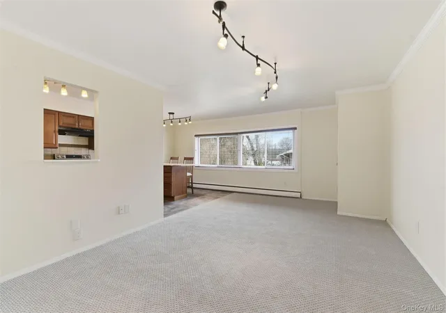 4th image of 400 Fulton St #3B, Oyster Bay, NY 11735 | MLS# 973970