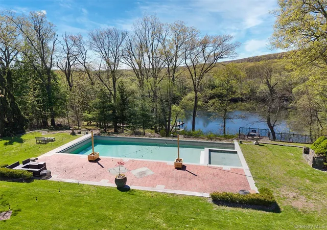 4th image of 14 Castleton Dr, Highland Mills, NY 10930 | MLS# 974021