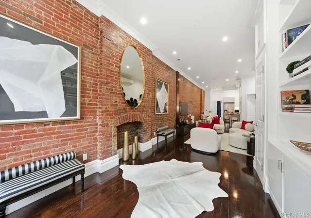 Photo 2 of Condo for sale at 236 W 112th Street #1, New York, NY 10026 | MLS# 974035 | Listing updated on 2026-09-06
