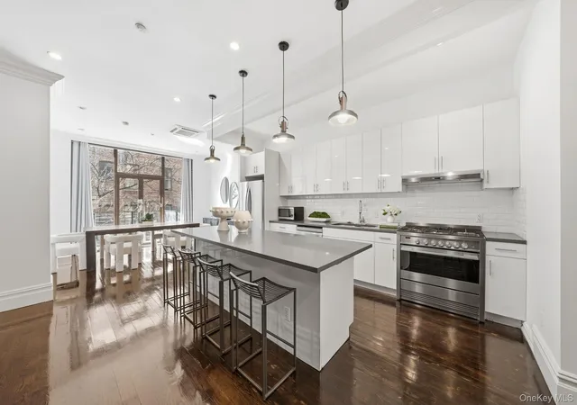 Photo 3 of Condo for sale at 236 W 112th Street #2, New York, NY 10026 | MLS# 974040 | Listing updated on 2026-09-06