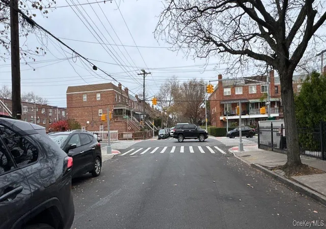 Photo 3 of Multi family home for sale at 707 E 81st Street, New York, NY 11236 | MLS# 974093 | Listing updated on 2026-08-28