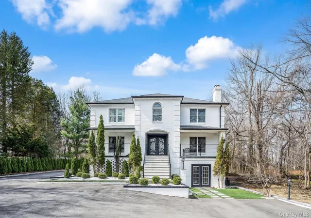 Photo 1 of Sale Pending at 68 Fort Salonga Rd, Northport, NY 11768 | MLS# 974103 | Listing updated on 2026-08-18