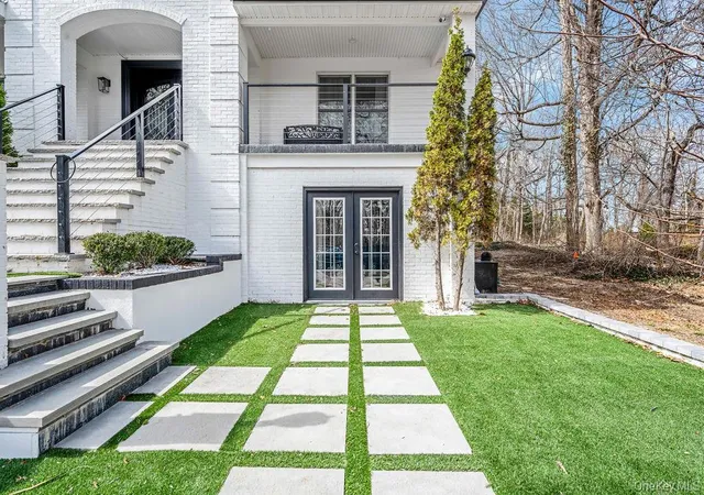 Photo 3 of Sale Pending at 68 Fort Salonga Rd, Northport, NY 11768 | MLS# 974103 | Listing updated on 2026-08-18