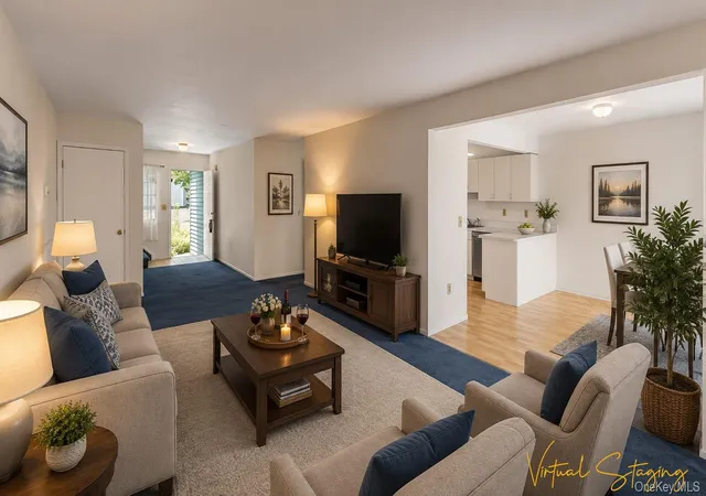 4th image of 33 Village Gate Wy #33, Orangetown, NY 10960 | MLS# 974128