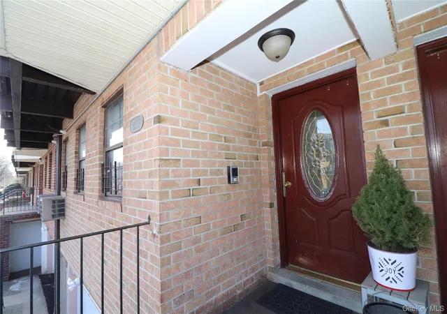 2nd image of 151-18 79Th St, Howard Beach, NY 11414