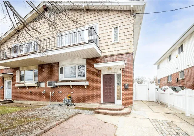 Photo 3 of Sale Pending at 7918 149th Avenue, New York, NY 11414 | MLS# 974150 | Listing updated on 2026-04-11