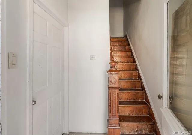 Listing Photo 4 - Condo for sale in building located at 294 Autumn Ave, New York, NY 11208