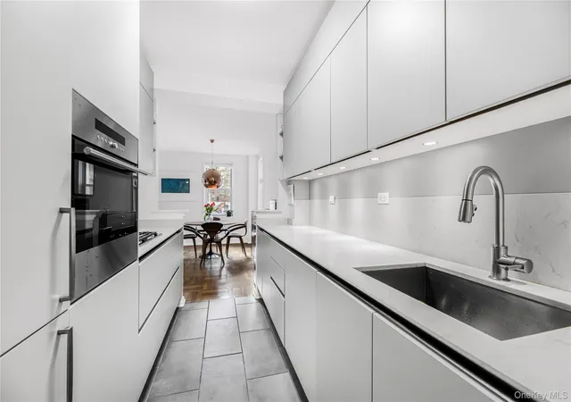 Photo 3 of Sale Pending at 3901 Independence Ave #2L, New York, NY 10463 | MLS# 974236 | Listing updated on 2026-08-06