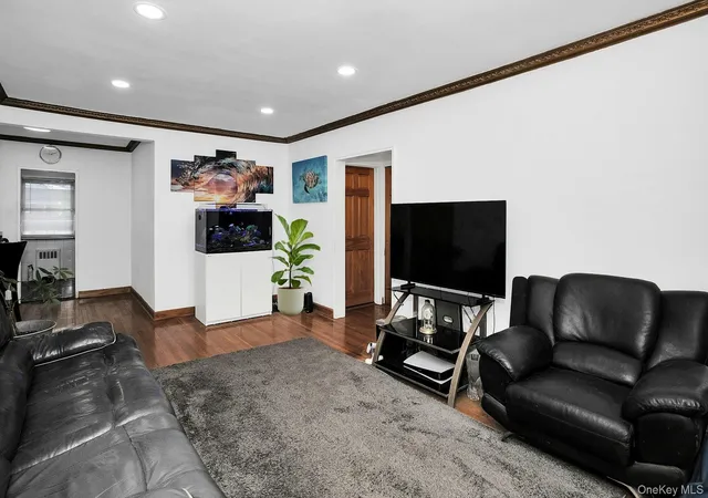 2nd image of 198 28 Pompeii Ave #1A, New York, NY 11423 | MLS# 974238
