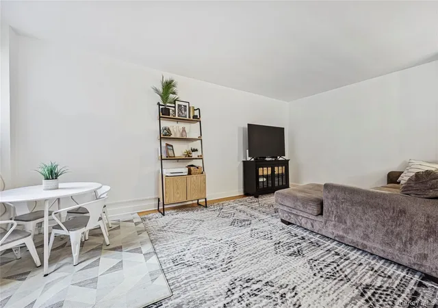 4th image of 247 Parkview Rd #5J, Yonkers, NY 10708 | MLS# 974253