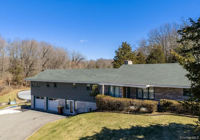 3rd image of 736 State Route 94 N, Florida, NY 10921 | MLS# 974283