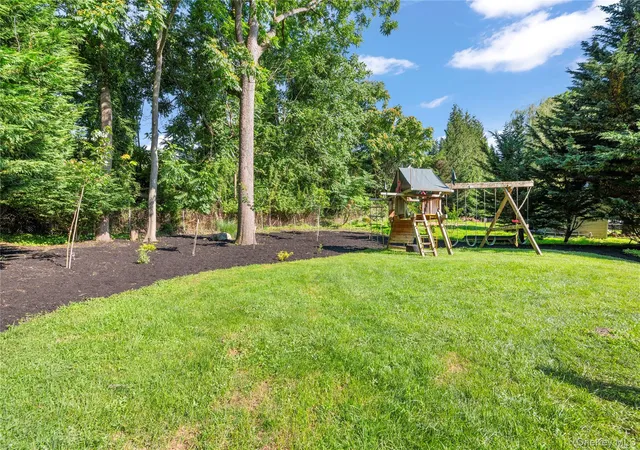 31st image of 91 Bennetts Rd, East Setauket, NY 11733 | MLS# 974313