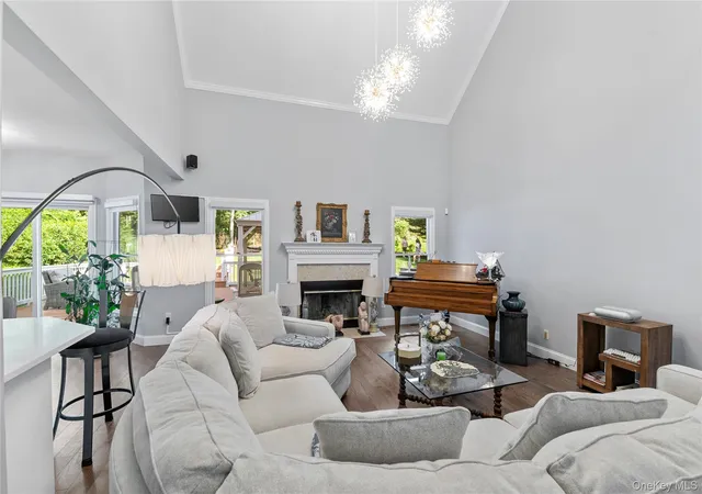 5th image of 91 Bennetts Rd, East Setauket, NY 11733 | MLS# 974313