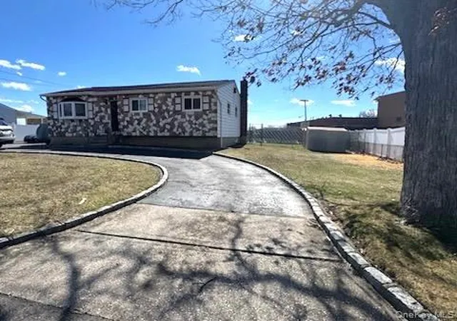 Photo 1 of Sale Pending at 320 40th Street, Babylon, NY 11726 | MLS# 974346 | Listing updated on 2026-08-31