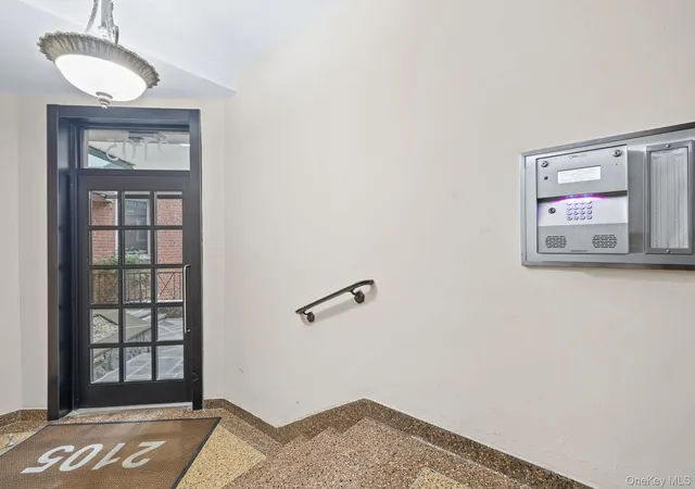 Photo 3 of Condo for sale at 2105 Wallace Ave #5A, Bronx, NY 10462 | MLS# 974376 | Listing updated on 2026-05-01