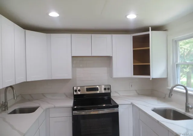 Photo 4 of Single family home for sale at 105 Wood Ave, Forestburgh, NY 12701 | MLS# 974422 | Listing updated on 2026-08-05