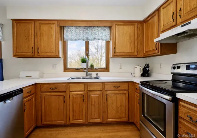 Photo 4 of Sale Pending at 20 Day Rd, Hamptonburgh, NY 10916 | MLS# 974445 | Listing updated on 2026-09-16