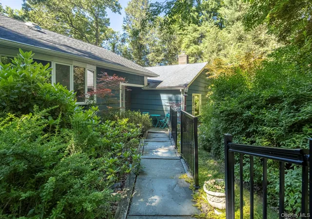 Homes for sale in East Fishkill, NY | 187 Milltown Rd, East Fishkill, NY 12531 | MLS# 974476