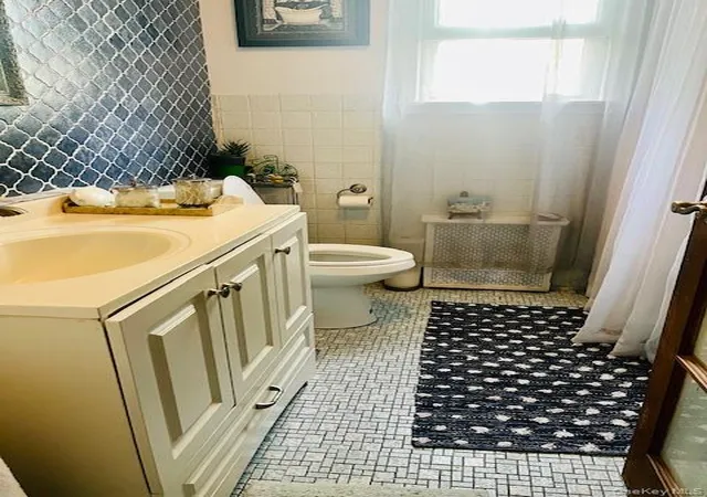 Photo 5 of Sale Pending at 8667 108th Street, Richmond Hill, NY 11418 | MLS# 974489 | Listing updated on 2026-07-19